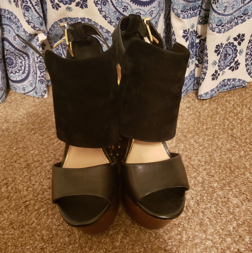 Gianni Bini Wedges